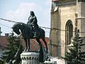 Magyar: Lovas szobra Kolozsváron a Szent Mihály-templom előtt.