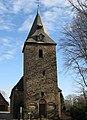 Kirche von Westen her