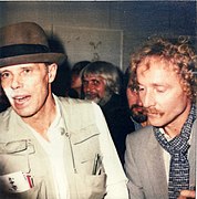 Begegnung Joseph Beuys und Wolfgang E. Biedermann in der DDR, 1984.jpg