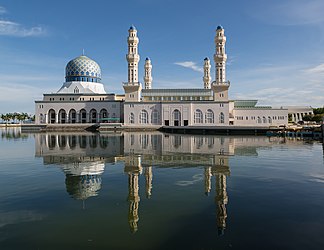 Masjid Bandar Kota Kinabalu.