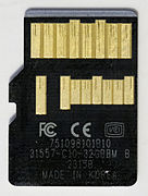 Kontaktseite einer microSDHC UHS-II-Karte