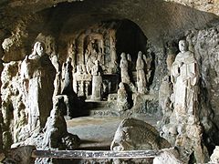 Heiligenfiguren in der Chiesetta die Piedigrotta