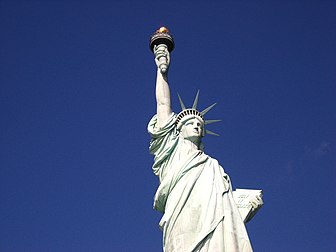 La statue de la Liberté à New York (États-Unis). (définition réelle 2 592 × 1 944*)