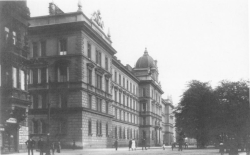 Štefánikova kasárna v Praze na Smíchově ve 20. letech dvacátého století
