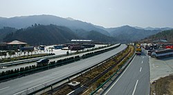 寧陝県内の京昆高速道路