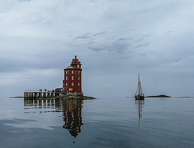Kjeungskjær Lighthouse in Ørland, Trøndelag, by Henny Stokseth.