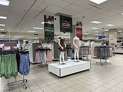 Sears Coral Gables Florida - clothing - Still open, Demember 2023 - 16.jpg