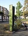 Fußbereich einer als Denkmal erhaltenen Pendelstütze im Schwebebahnpark