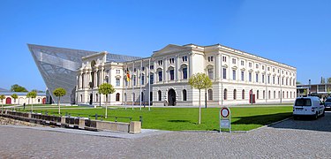 20120427027MDR Dresden-Albertstadt Militärmuseum.jpg
