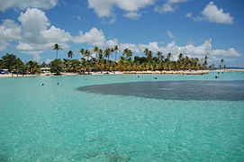 De Strand bi Sainte-Anne, Guadeloupe.