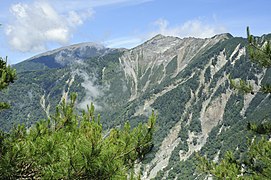 Yingtzutsui Mountain.jpg