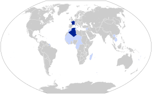 alt=1939년 말 프랑스 공화국의 영토와 식민지 *진한 파란색: 주요 도시 속령 *연한 파란색: 식민지, 위임장, 및 보호령