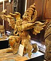 Holzstatue des mythischen Vogels Garuda, 17. Jahrhundert