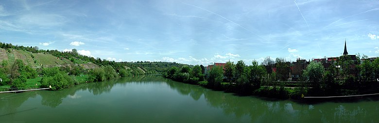 Blick von der Neckarbrücke bei Benningen (Neckar)