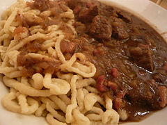 Carbonnade alsacienne aux spätzles.