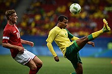 Dinamarca x África do Sul - Futebol masculino - Olimpíadas Rio 2016 (28759742271).jpg