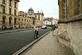 Queen's College Oxford (1733–36), porte d'entrée.