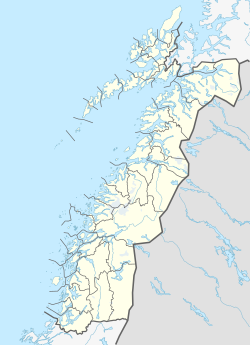 Leinesfjord is located in Nordland