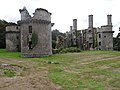 Ruines du château Kergournadech.