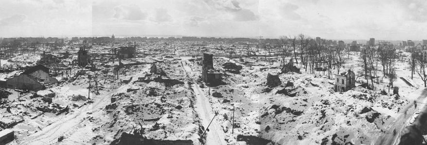 1944年に爆撃で破壊されたル・アーブルの中心