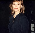 Leigh Taylor-Young op 11 september 1994 geboren op 25 januari 1945