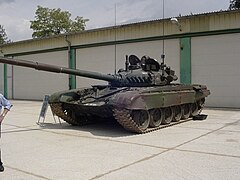 tank M-84