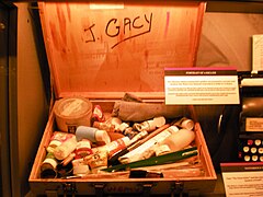 National Museum of Crime and Punishment - John Wayne Gacy's art kit (3776174113).jpg
