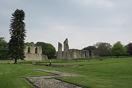 Glastonbury Abbey (35390810734).jpg