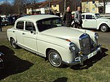 Mercedes-Benz 220 SE