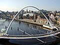 El Pont del Mil·lenni sobre el riu Tyne, enllaçant Gateshead i Newcastle upon Tyne