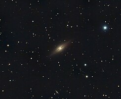 NGC 7814 na snímku z amatérského dalekohledu o průměru 235 mm.