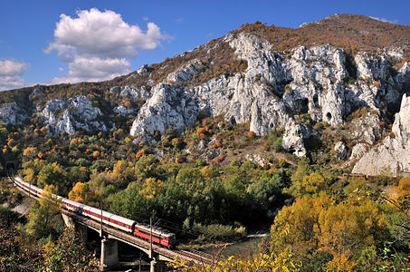 Trains in Iskar Gorge in Vrachanski Balkan Nature Park (Toli Nikolaev)