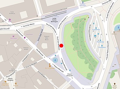 Kyrkans ungefärliga läge på en karta från år 2018. Parken till höger heter Piazza d'Aracoeli.