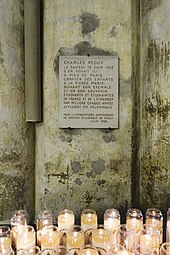 Plaque anniversaire du pèlerinage de Péguy le 15 juin 1912.