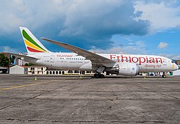 Boeing 787-8 Dreamliner de Ethiopian Airlines en la rampa de la FAG