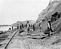 Ma'aikatan Titin Railway na Arewacin Pasifik suna aiki, matakin gini da shimfida hanya a yammacin North Dakota, 1880