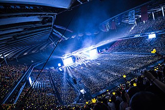 65 000 åskådare vid konsert med pojkbandet Big Bang i Seoul.