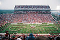 Le Memorial Stadium (université d'Oklahoma) accueille les matchs de football américain de la première division de la NCAA.