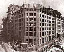 La actual sede de la Facultad de Medicina en construcción, circa 1940.