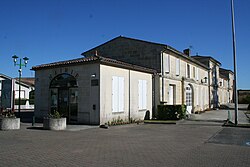 Skyline of Cubzac-les-Ponts