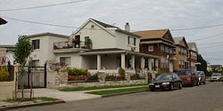 Quimby Avenue east of Castle Hill Avenue (2007)