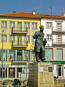 Estátua de Luciano Cordeiro - Mirandela - Portugal (5143979454).jpg