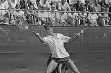 Internationaal tennis op Melkhuisje in Hilversum Michiel Schapers in actie, Bestanddeelnr 933-3837.jpg