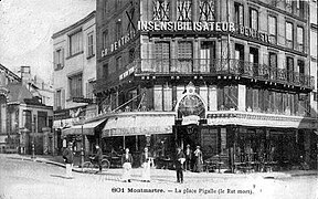 Le Rat Mort Cafe in Place Pigalle Paris 1890s-1900s.jpg