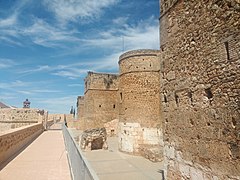 Adarve del muro sur del castillo de los Guzmanes