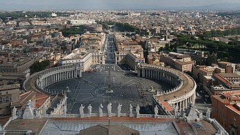 La place Saint-Pierre vue du dôme de la basilique Saint-Pierre au Vatican. La basilique Saint-Pierre a été dessinée par l'architecte italien Gian Lorenzo Bernini. (définition réelle 6 000 × 3 371)