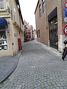 De Helmstraat, vanuit de Noordzandstraat gezien