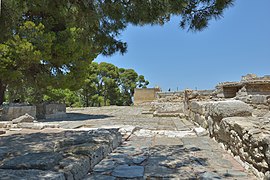 Knossos in Crete west court.jpg