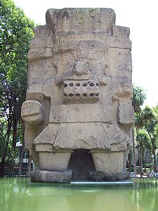 Estatua de Tláloc a las afueras del Museo Nacional de Antropología e Historia en la Ciudad de México.