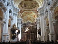 Vue de l'intérieur de la basilique